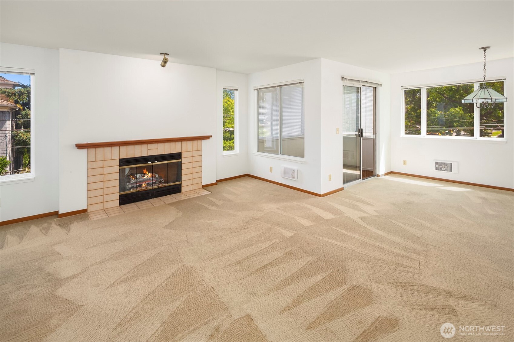 1312 S Massachusetts Street Unit: 202