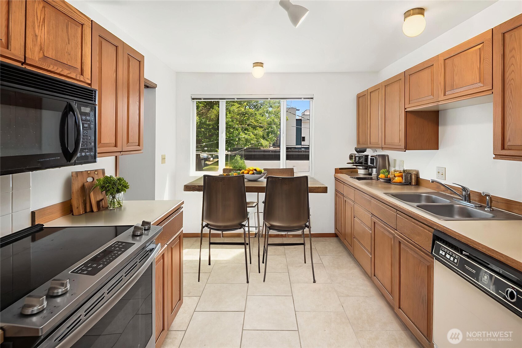 1312 S Massachusetts Street Unit: 202