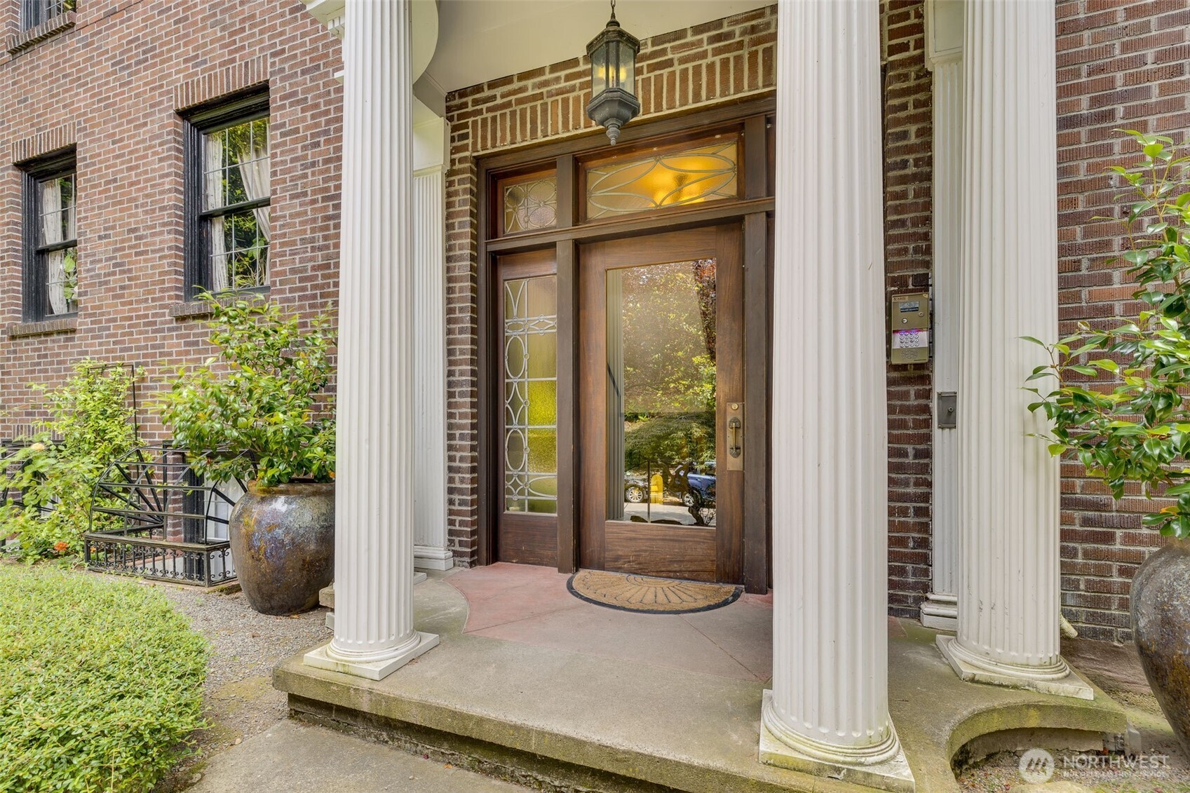 1120 17th Avenue Unit: B