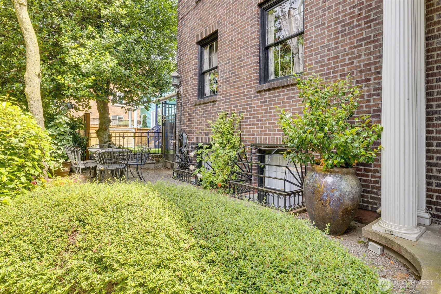 1120 17th Avenue Unit: B