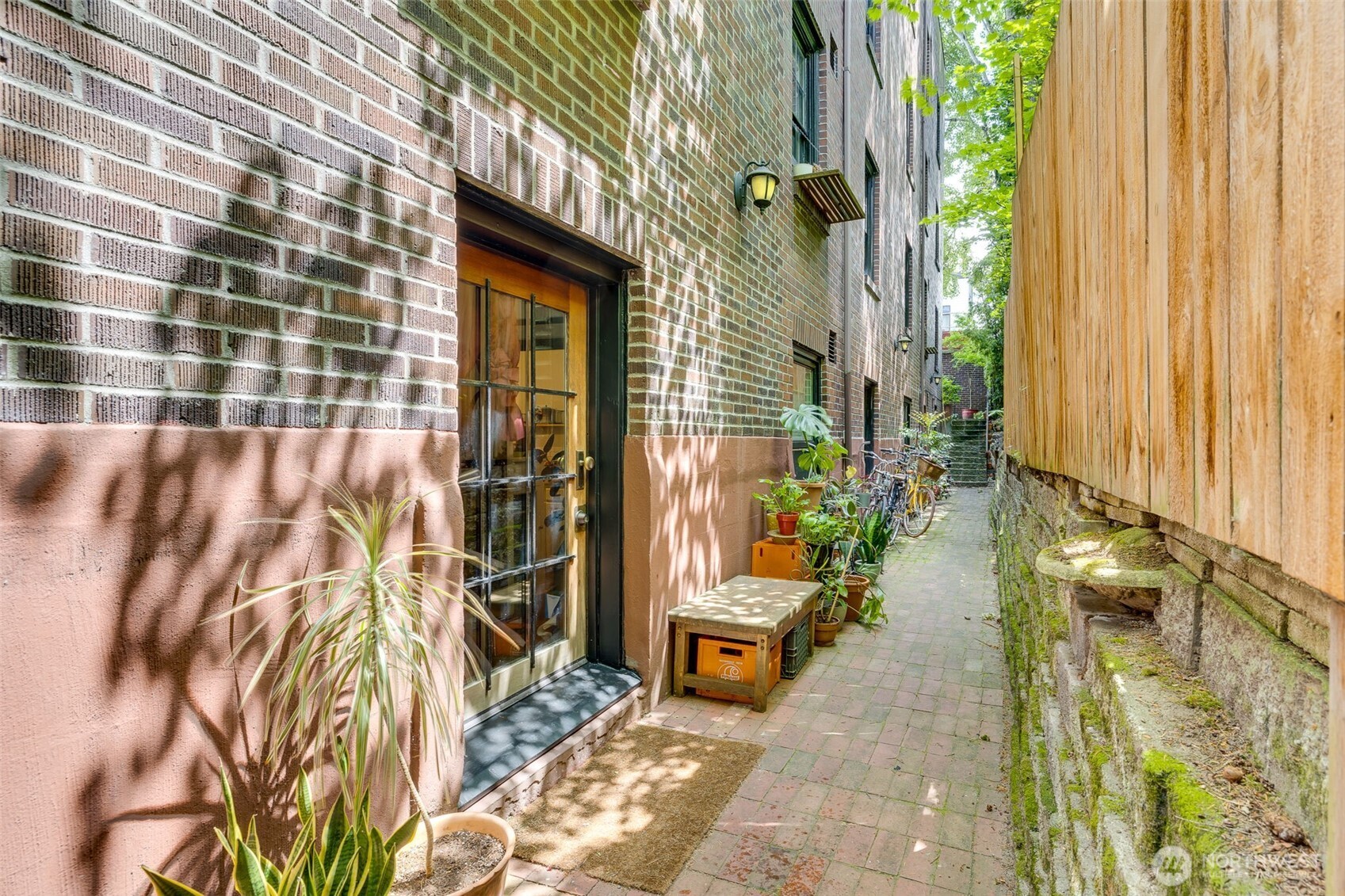 1120 17th Avenue Unit: B