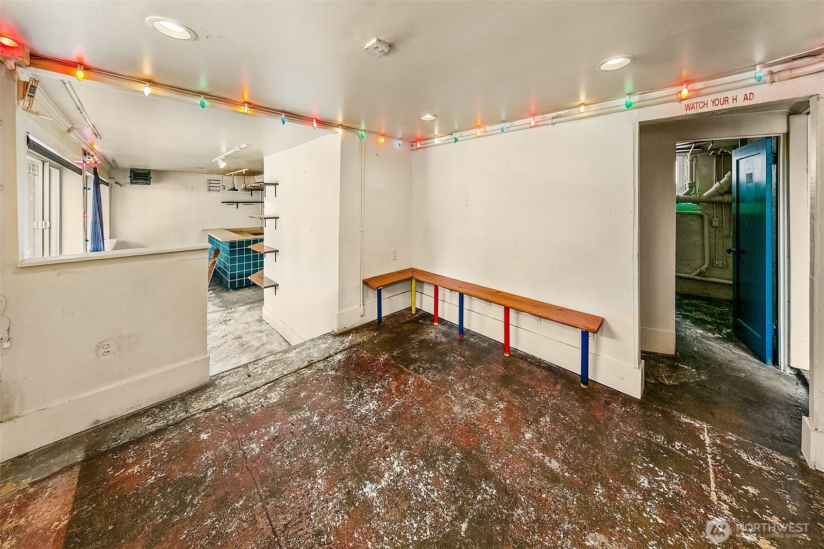 1201 E Denny Way