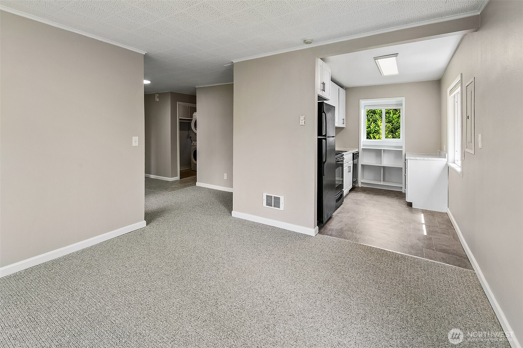 1201 E Denny Way