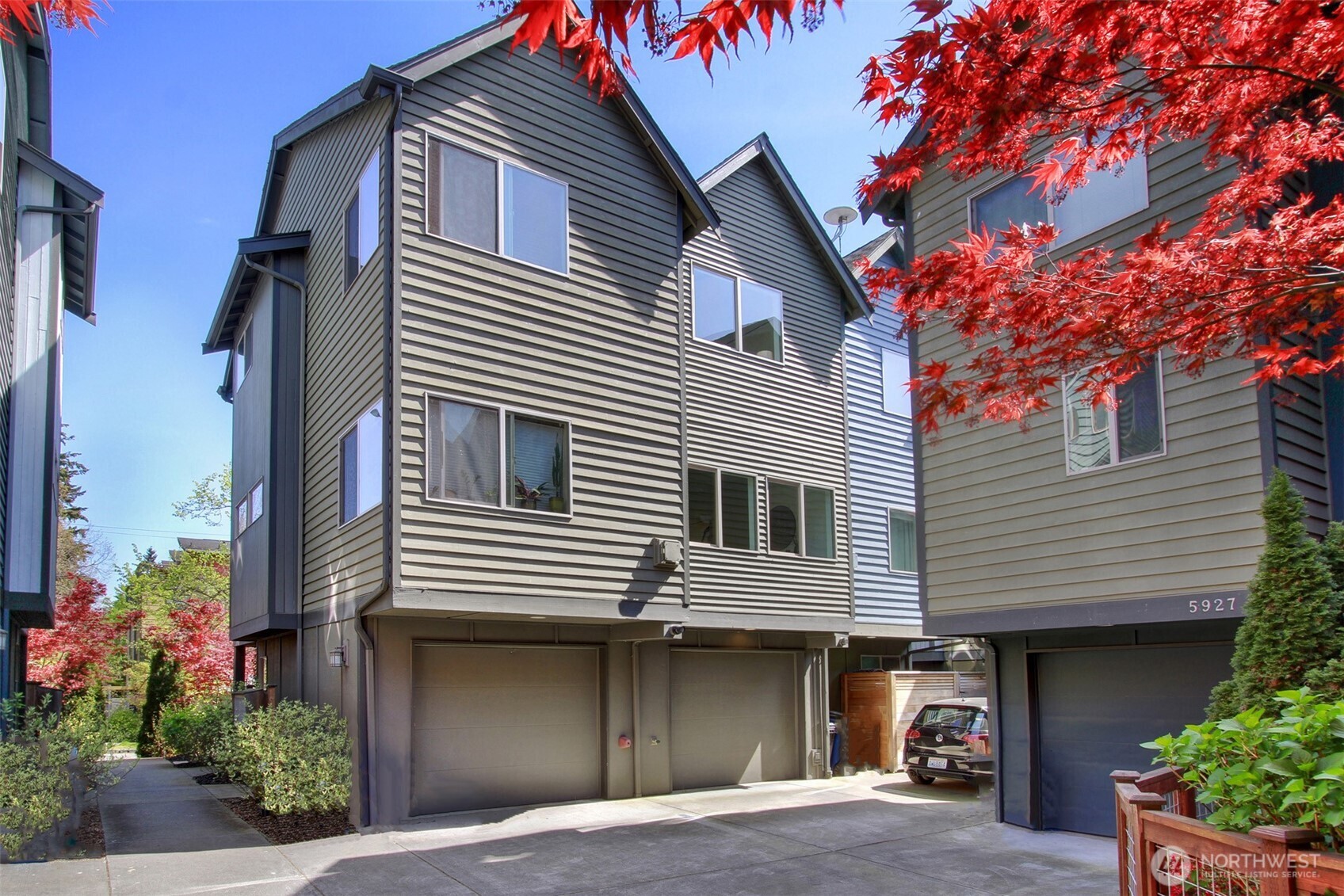 5929 California Avenue SW Unit: B