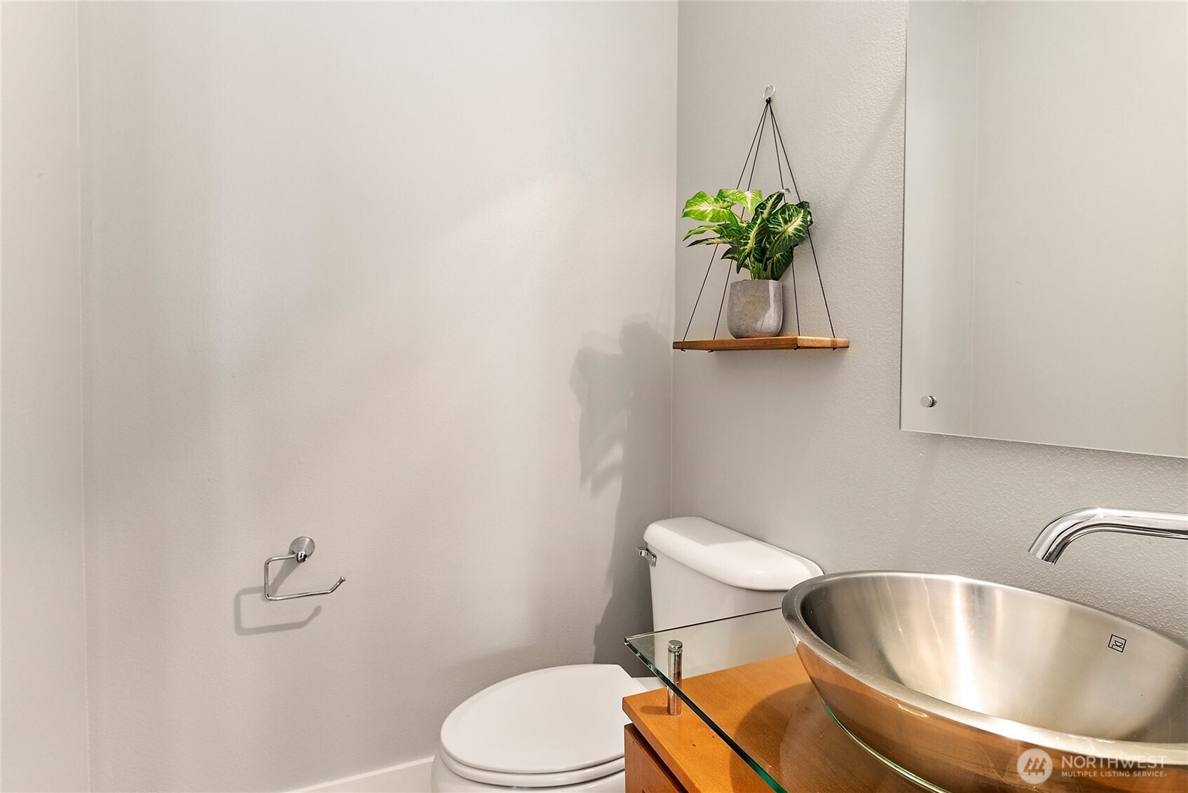 3253 SW Raymond Street