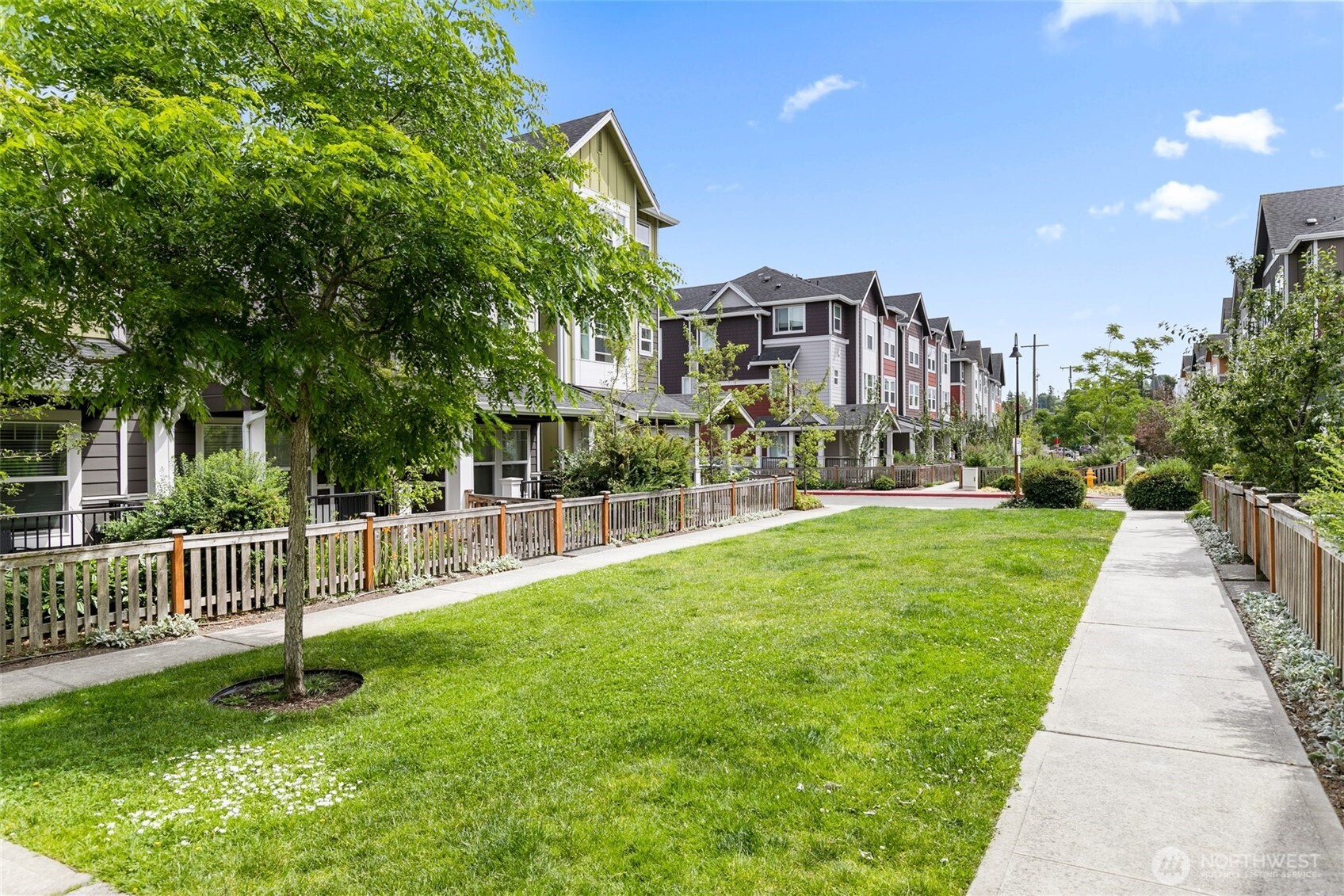 3253 SW Raymond Street