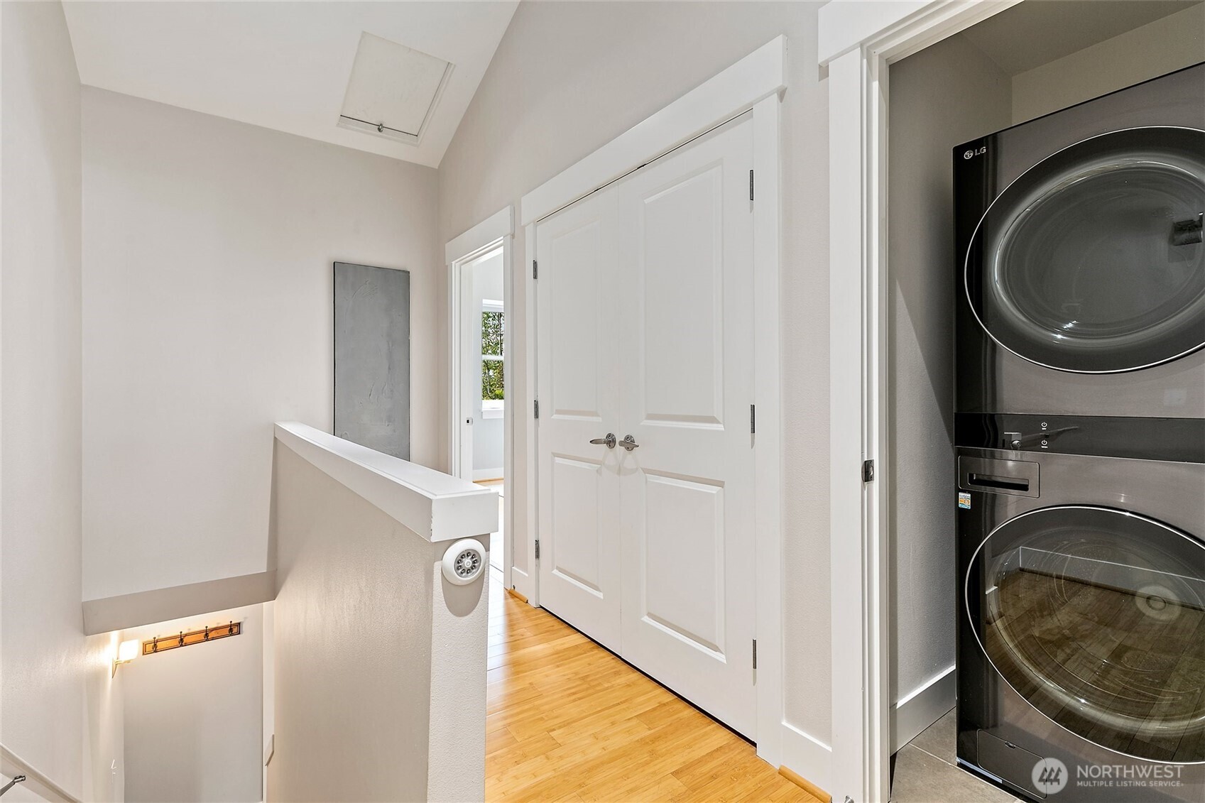 3253 SW Raymond Street