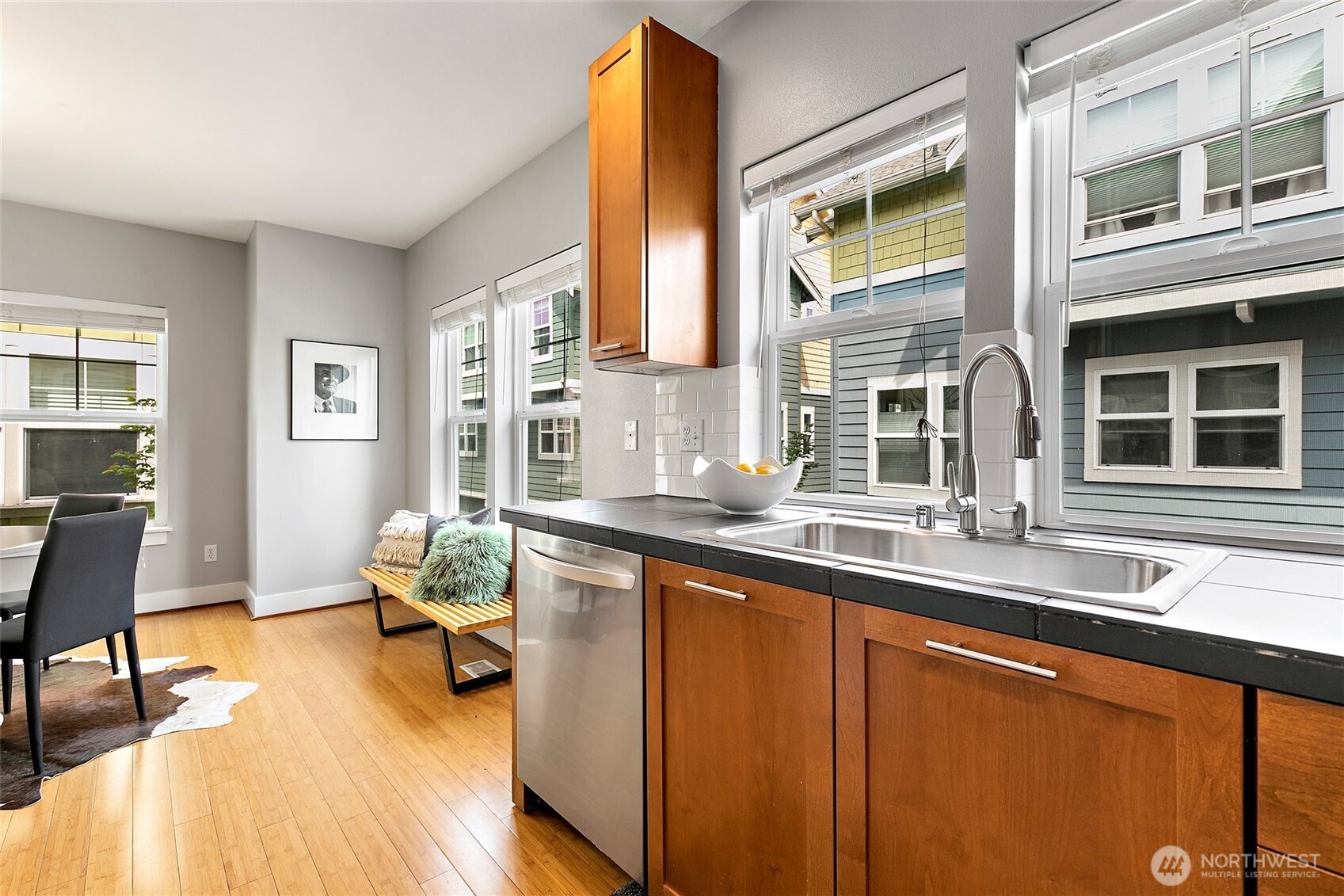 3253 SW Raymond Street