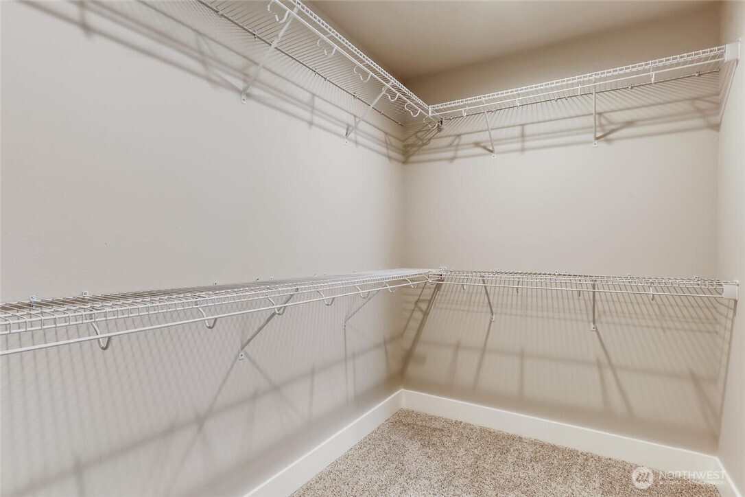 411 205th Street SW Unit: B
