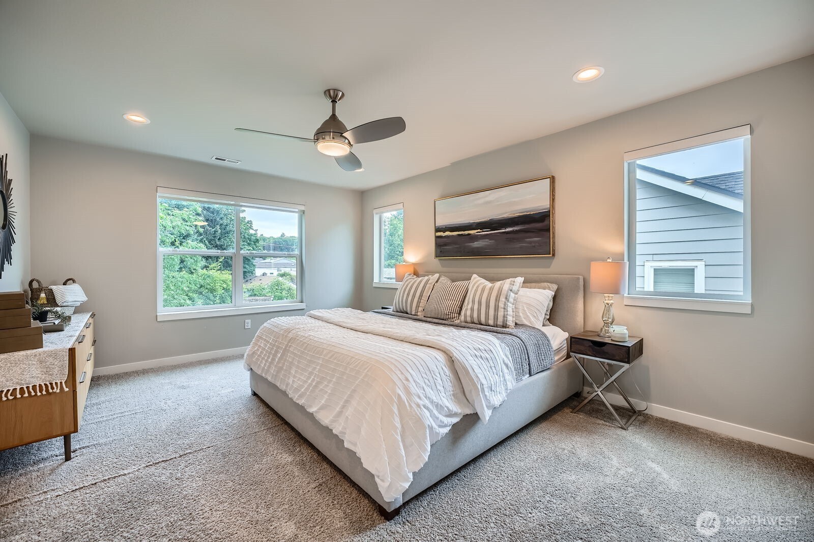 9738 Lindsay Place S