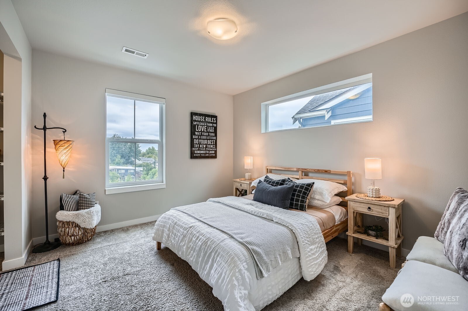 9738 Lindsay Place S