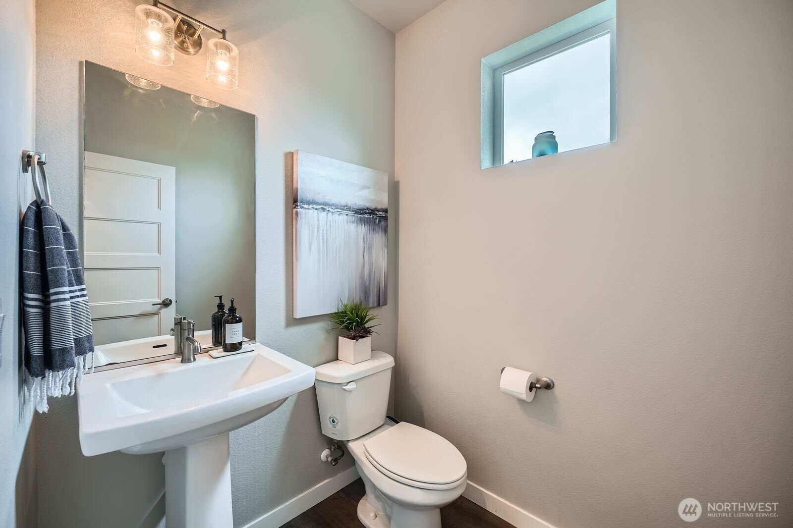 9738 Lindsay Place S