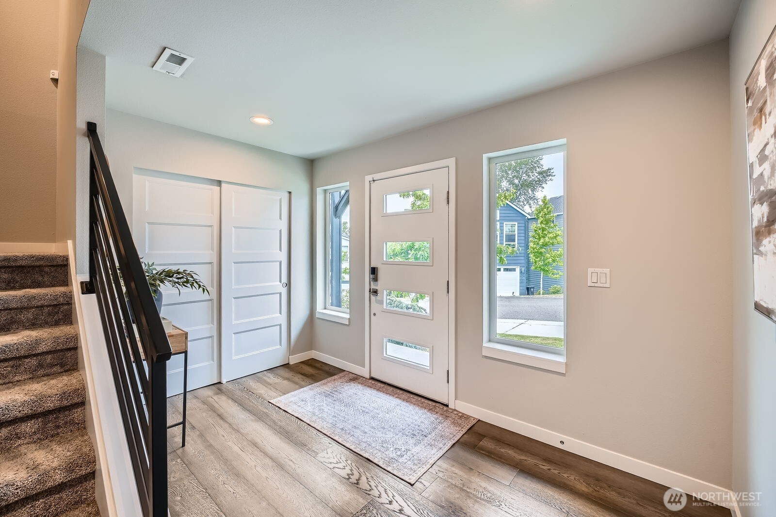 9738 Lindsay Place S