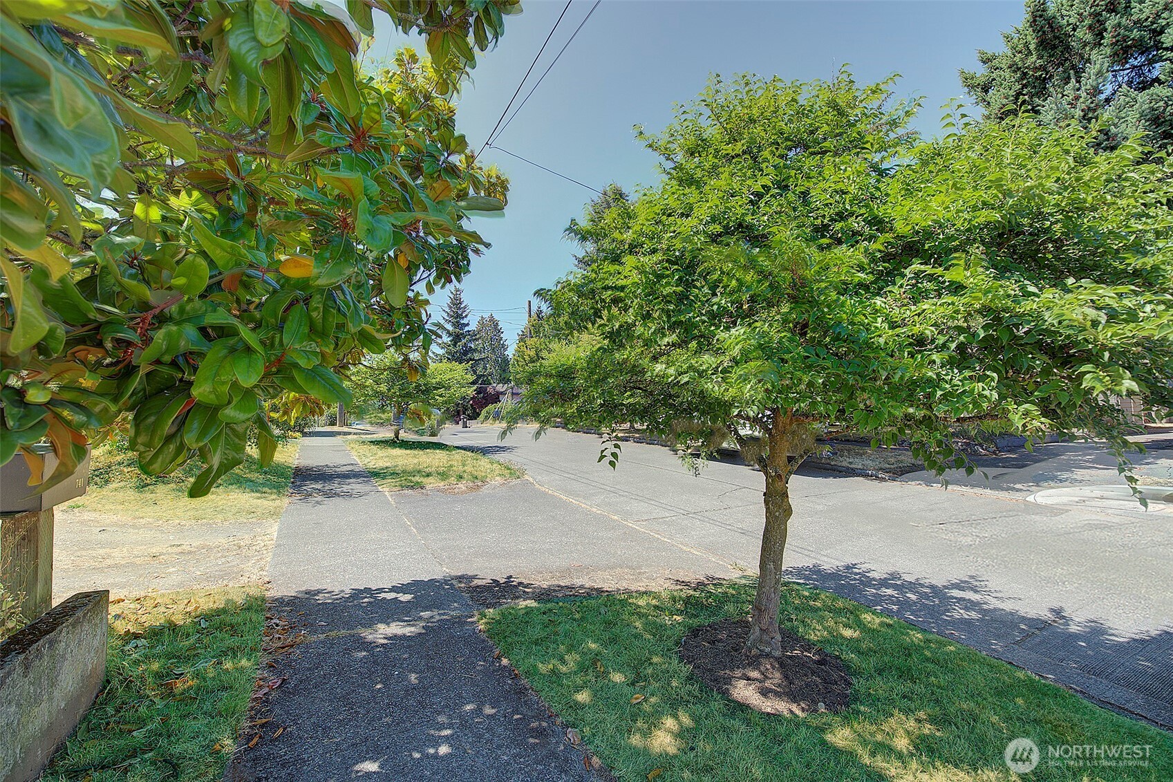 747 N 89th