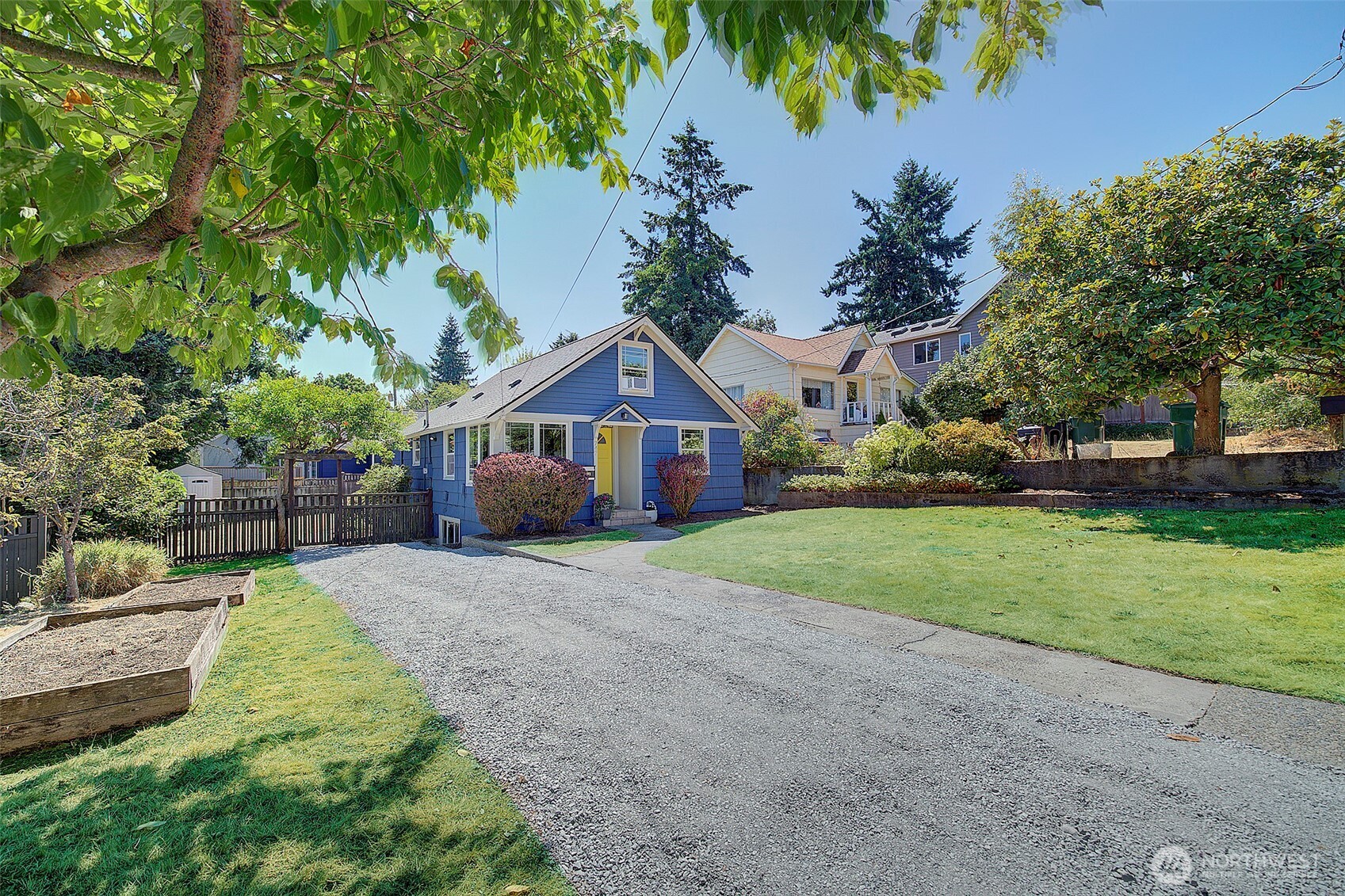 747 N 89th