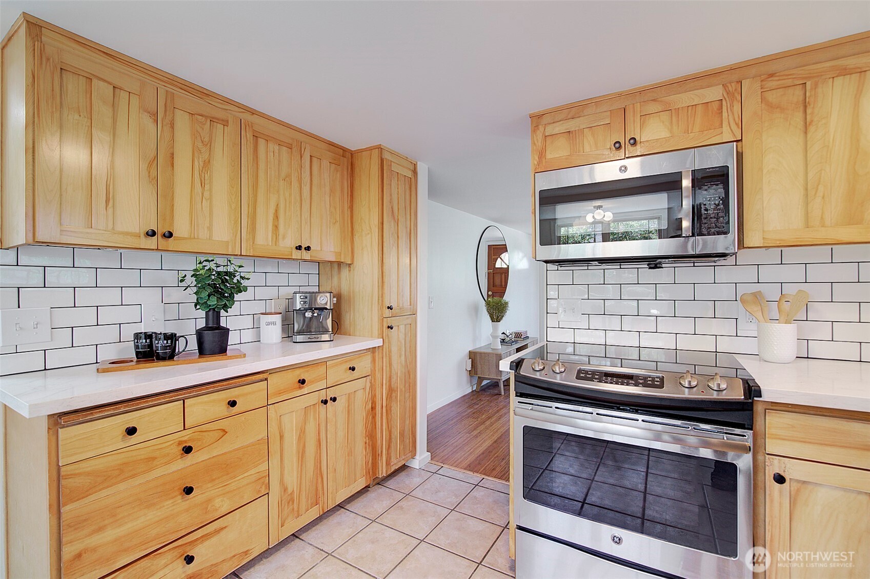 747 N 89th