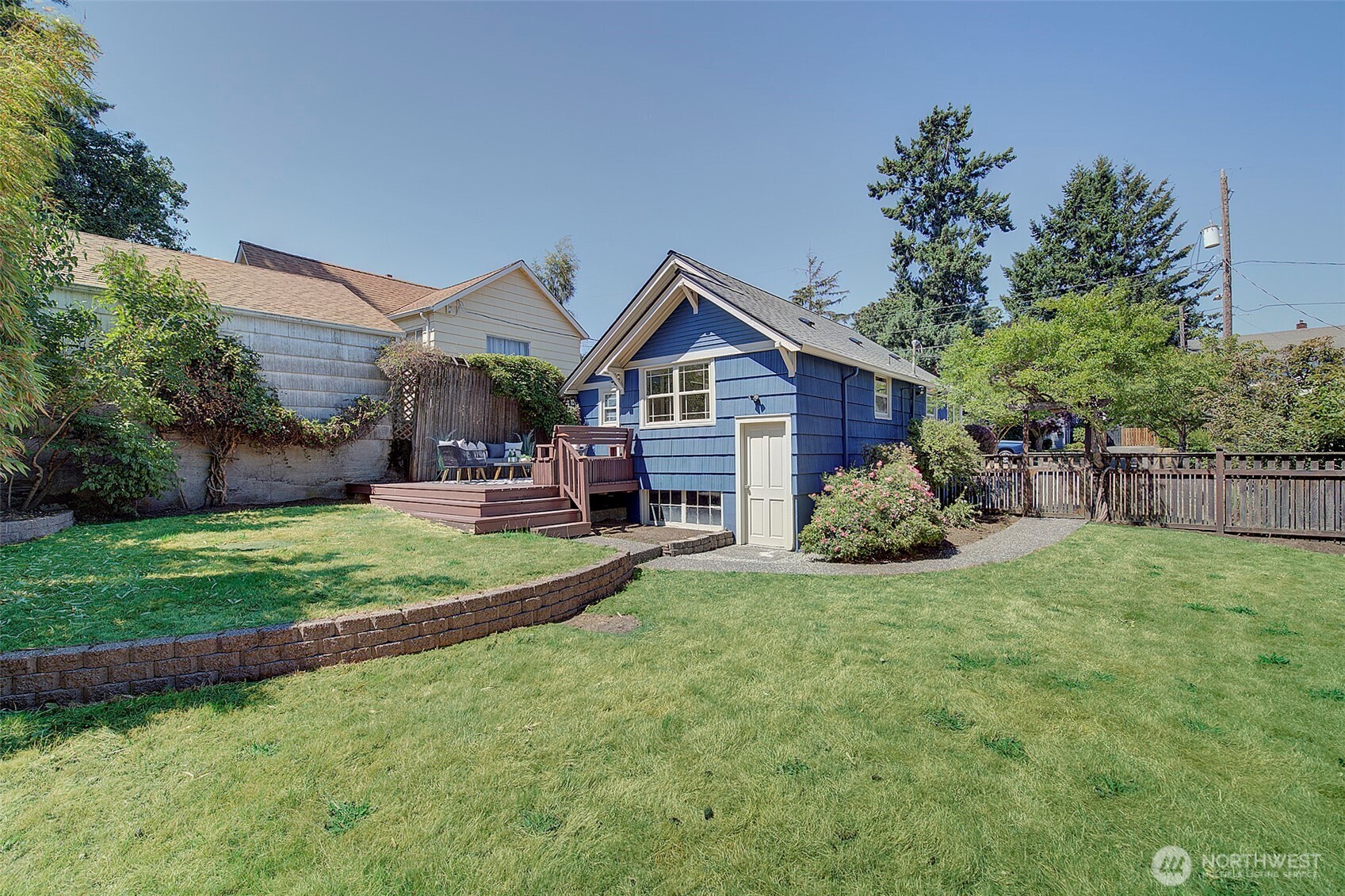 747 N 89th