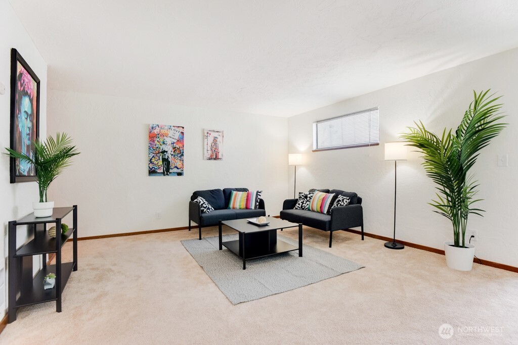 1200 6th Avenue N Unit: 6