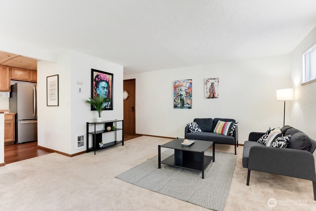 1200 6th Avenue N Unit: 6