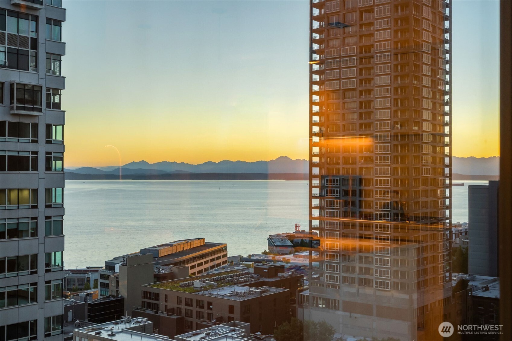2033 2nd Avenue Unit: 1111