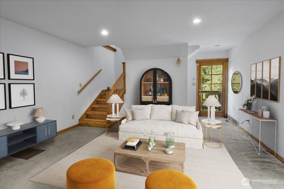 9774 NE Kitsap Street