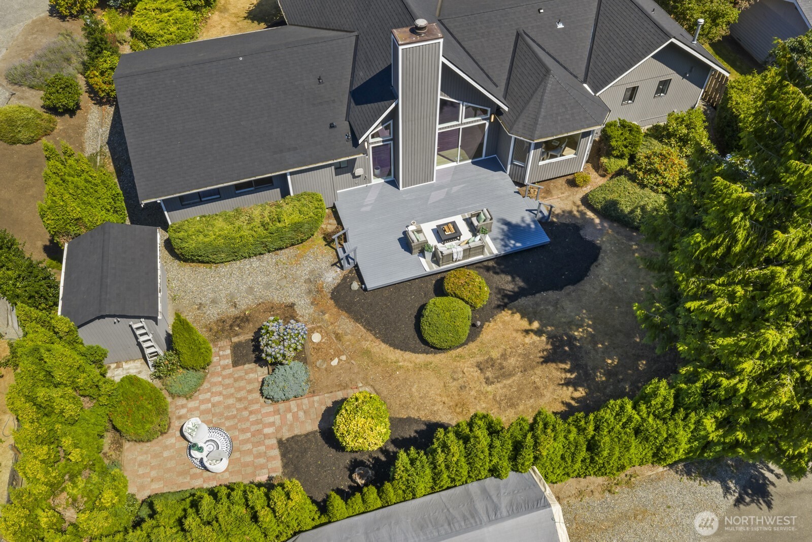 5925 NE 201st Street