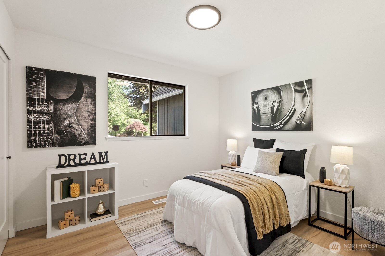 5925 NE 201st Street