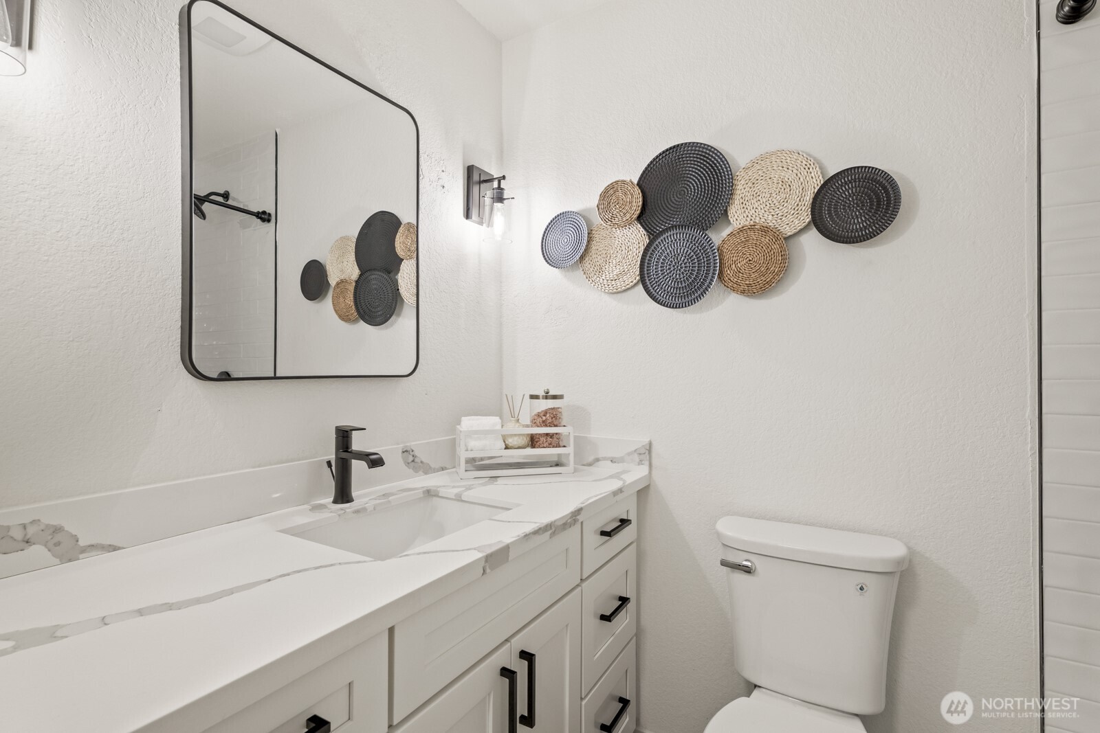 5925 NE 201st Street