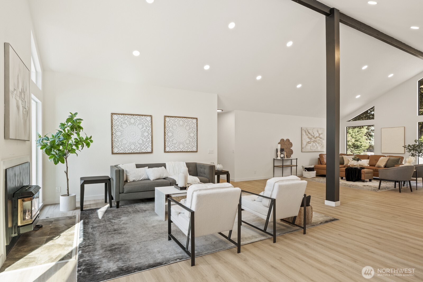 5925 NE 201st Street