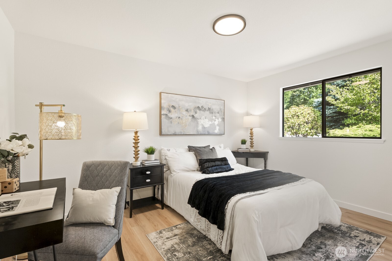 5925 NE 201st Street