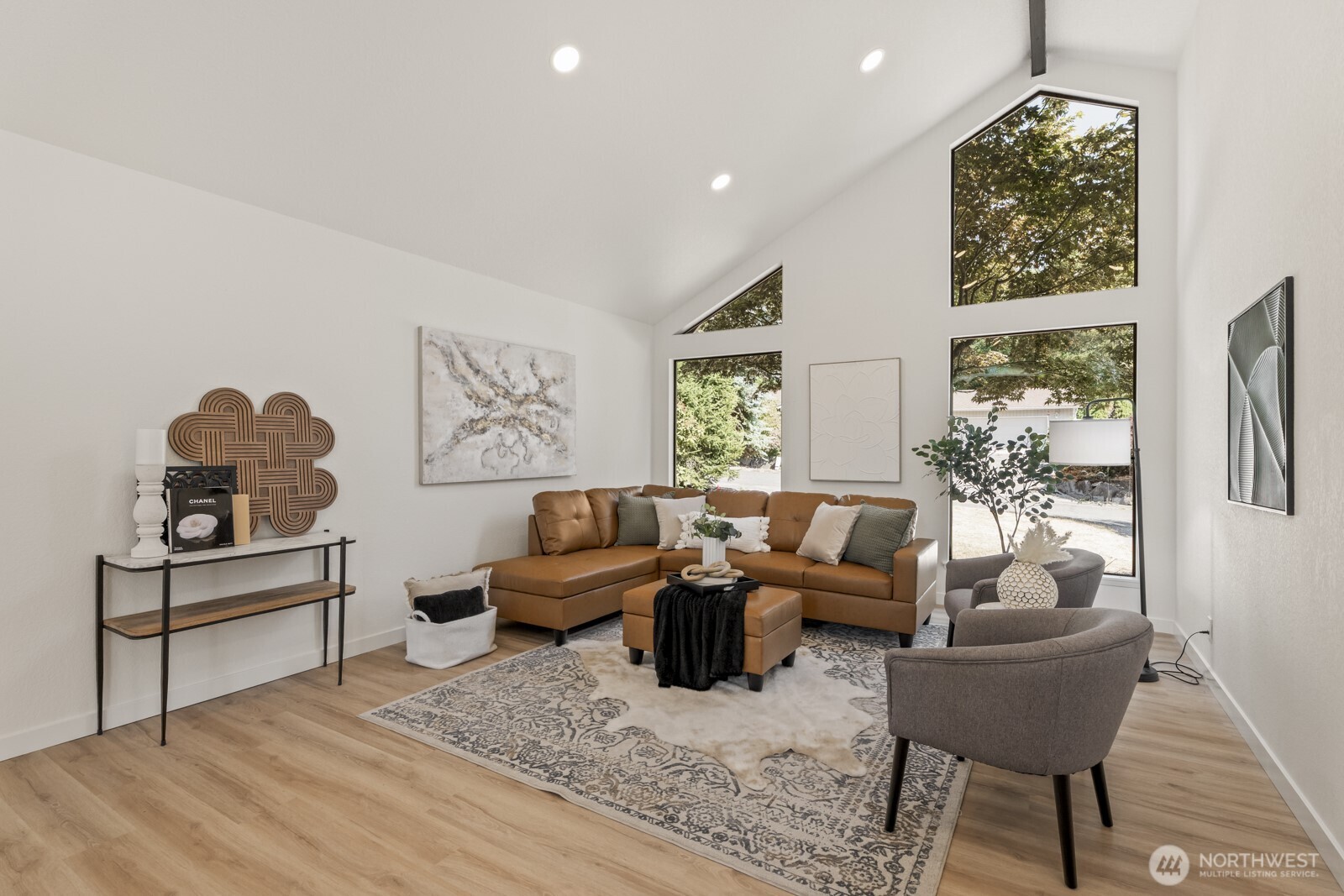 5925 NE 201st Street