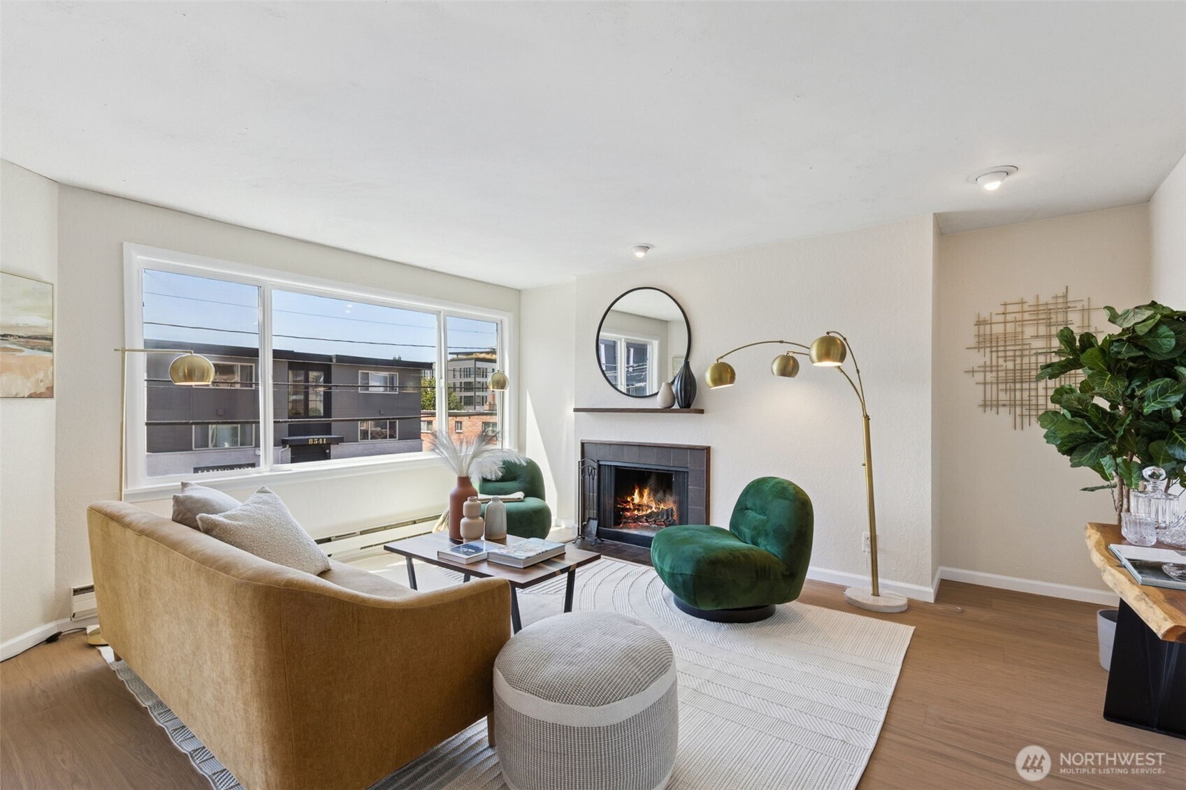 8534 Phinney Avenue N Unit: 202