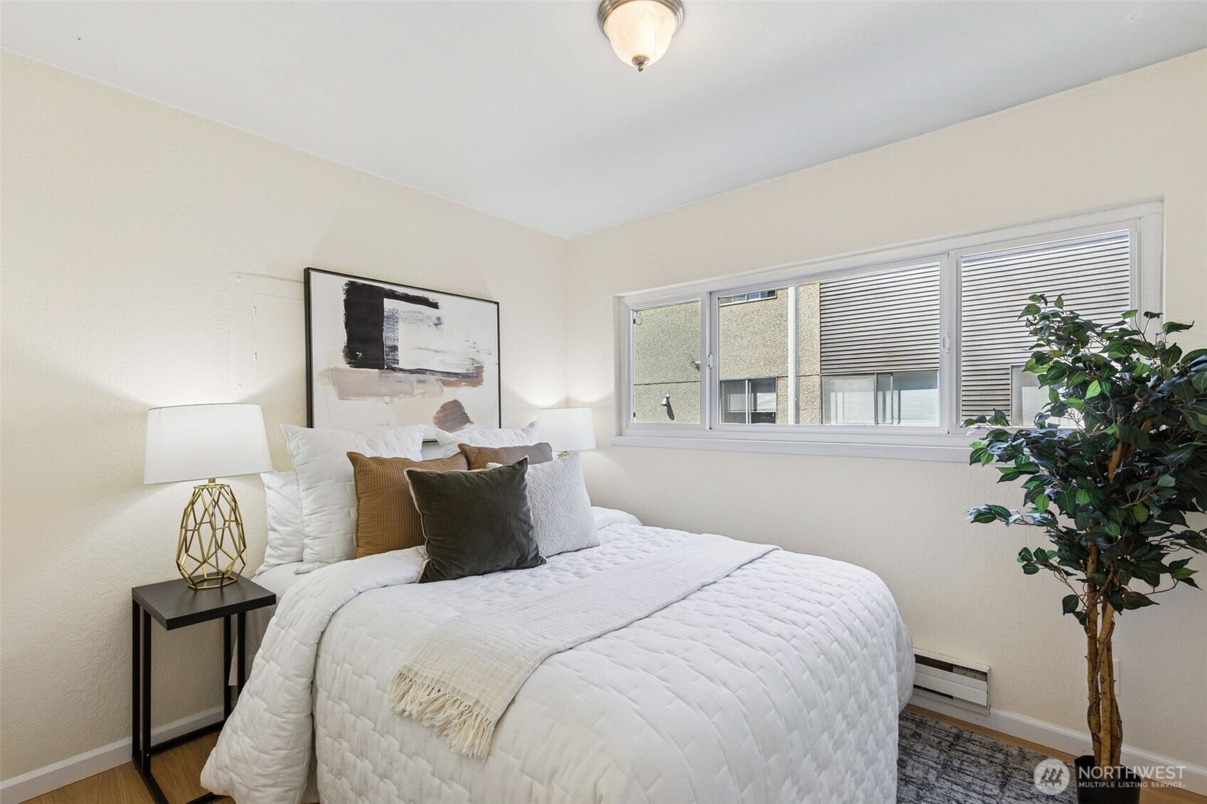 8534 Phinney Avenue N Unit: 202
