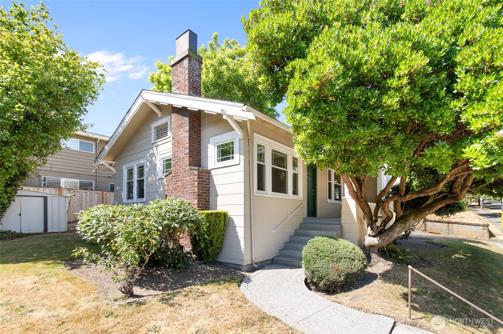 307 W Dravus Street
