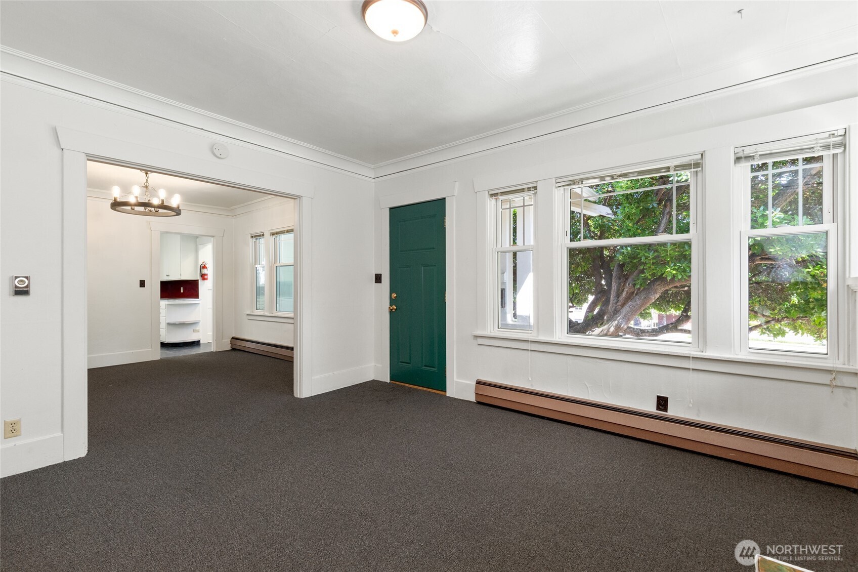 307 W Dravus Street