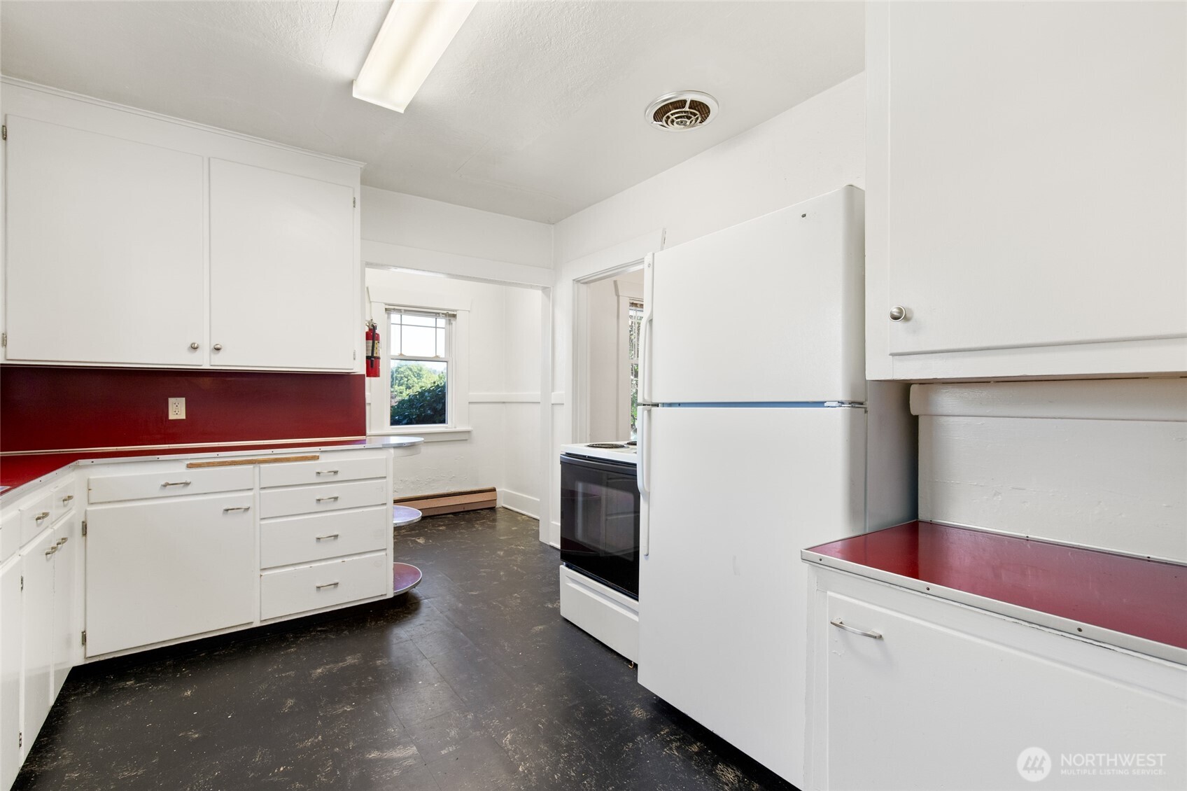 307 W Dravus Street