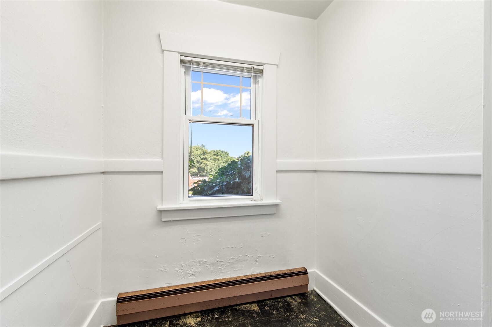 307 W Dravus Street