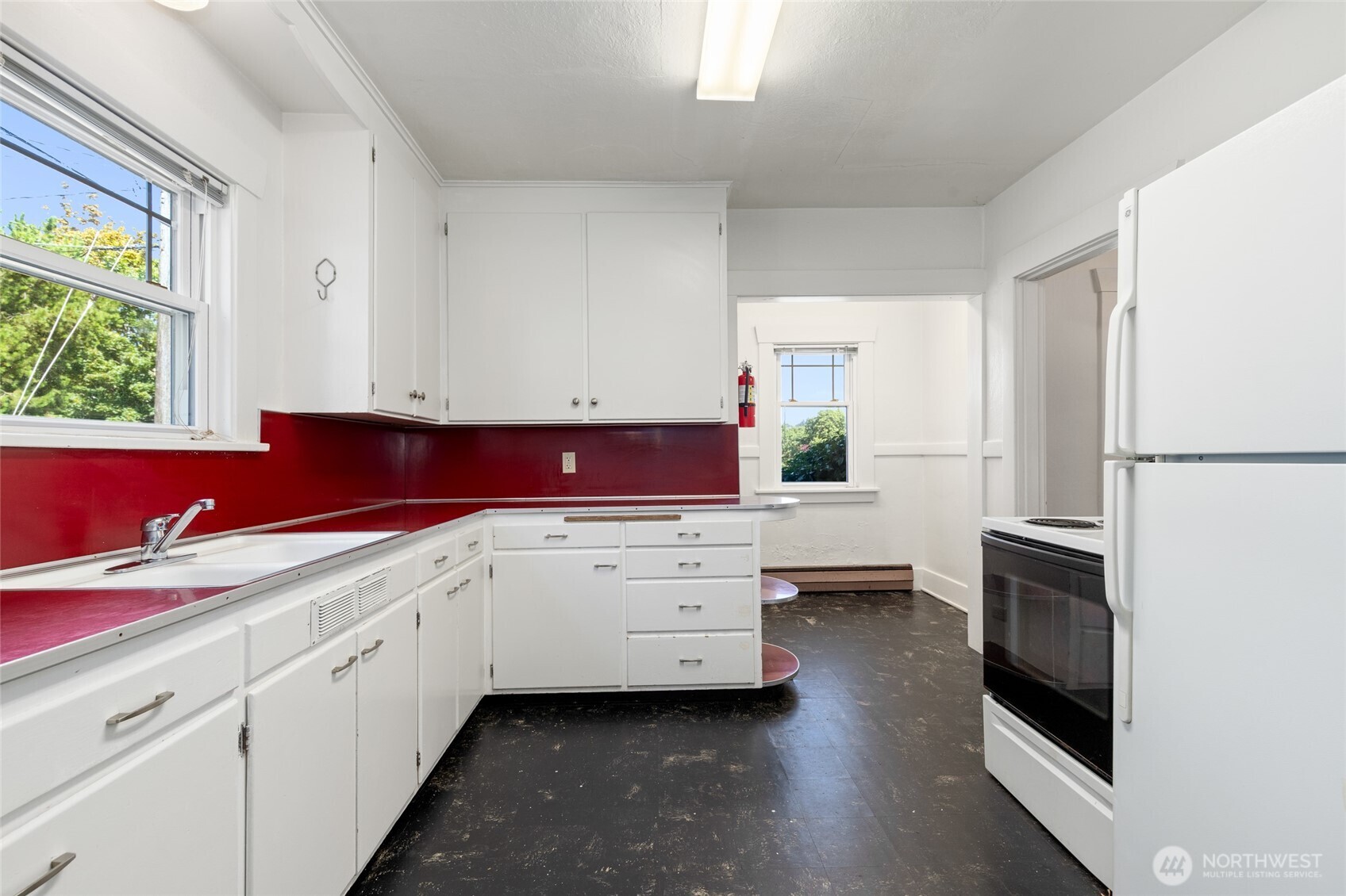 307 W Dravus Street
