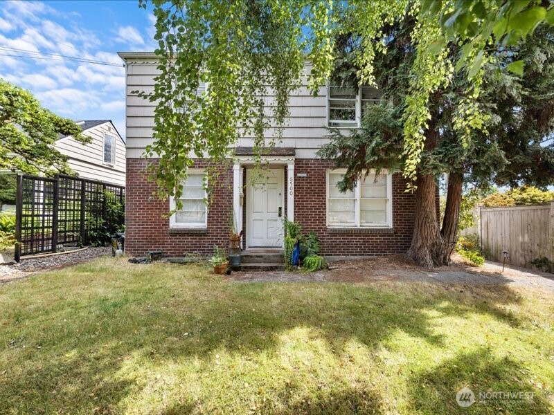 1902 NE 65th Street