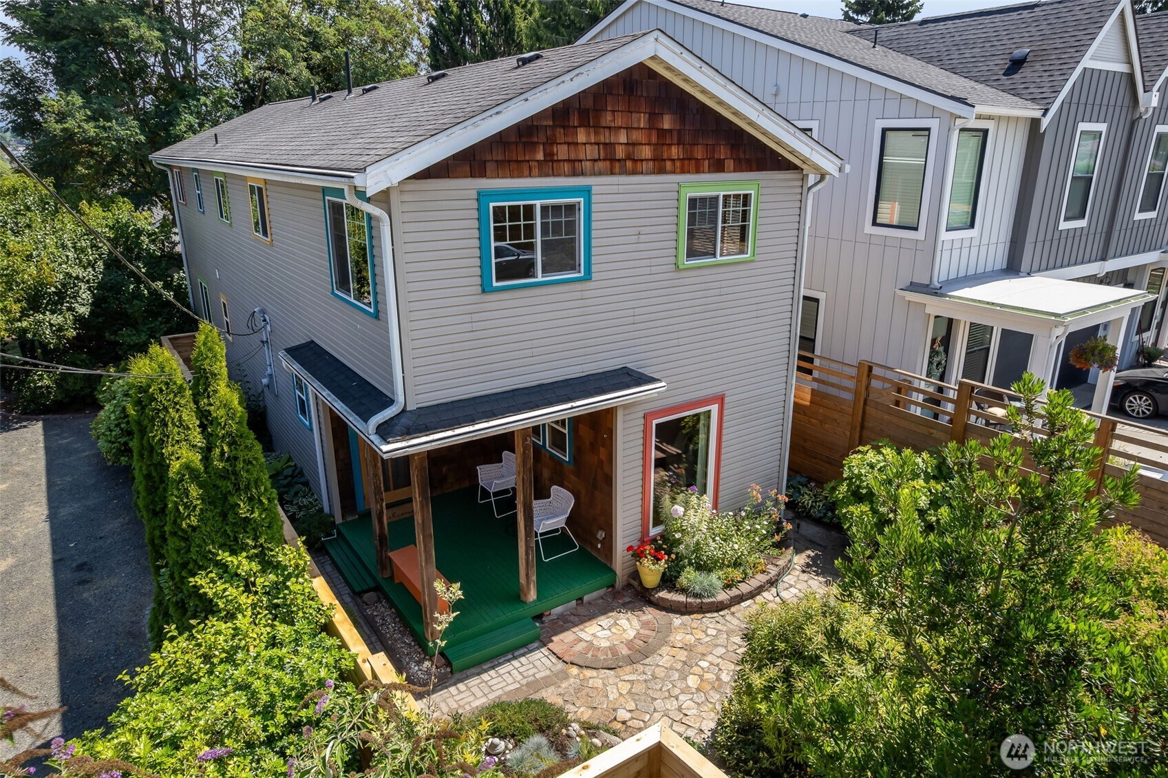 8544 9th Avenue NW