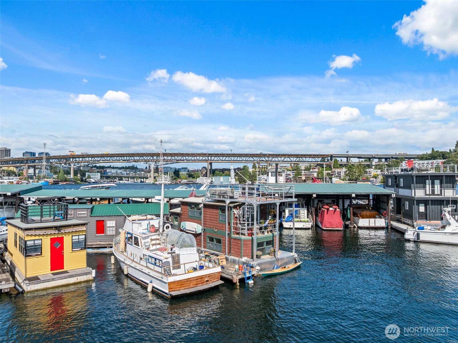 2401 N Northlake Way Unit: F6