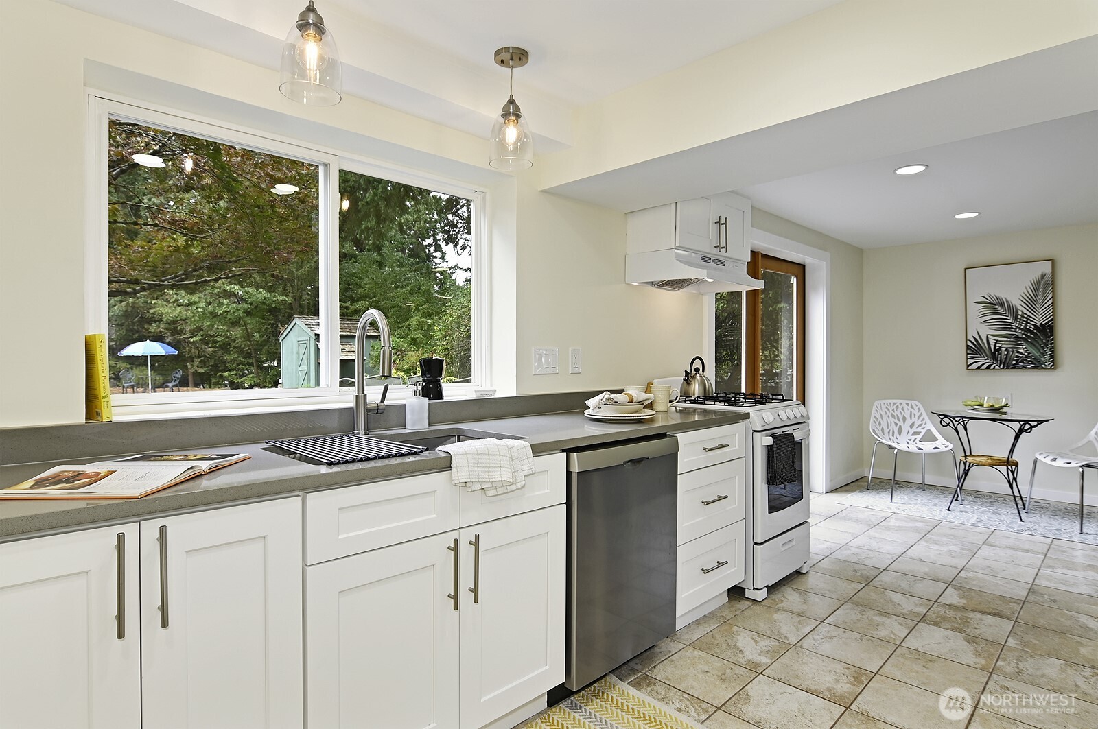 17221 Palatine Avenue N