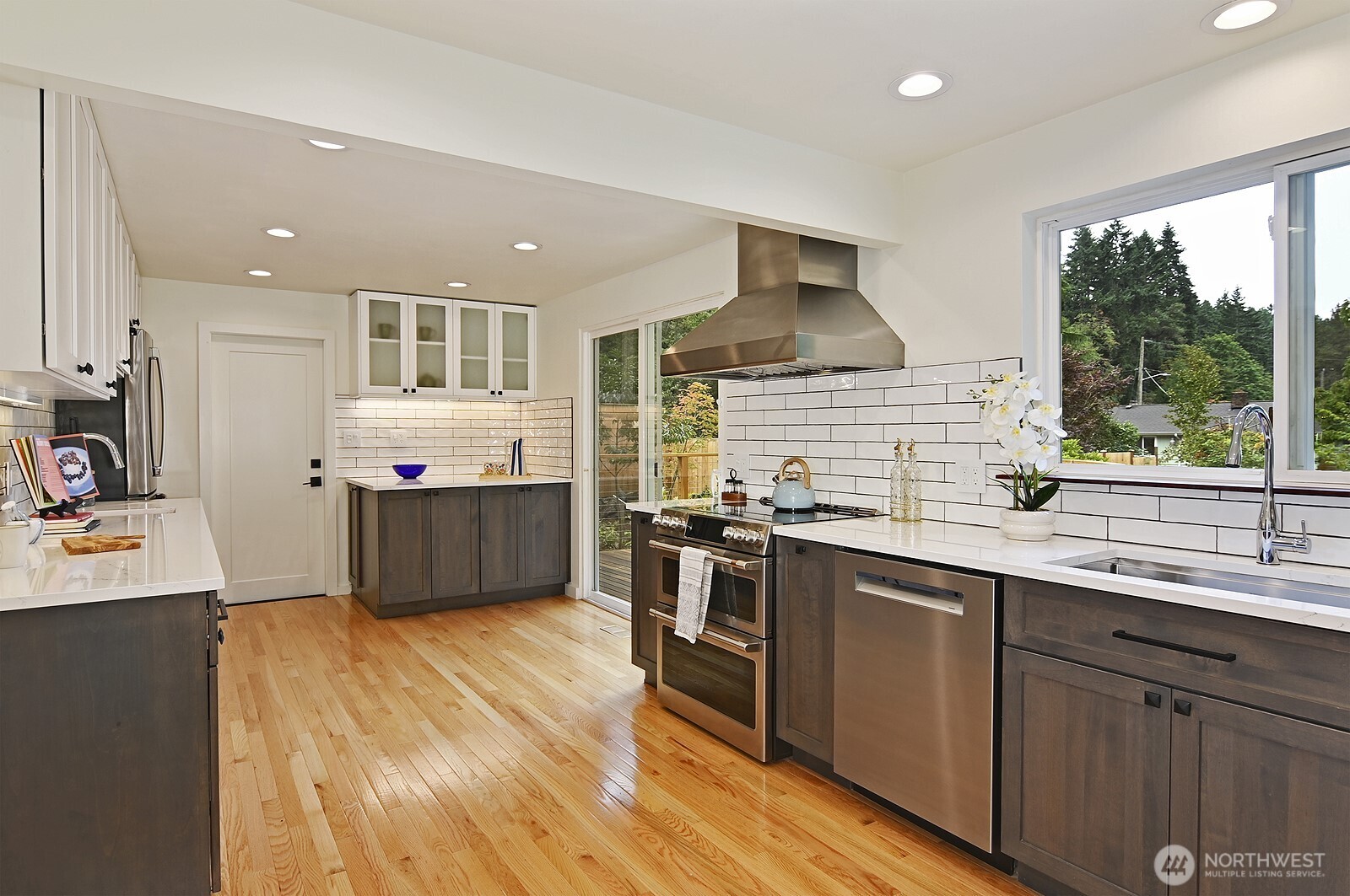 17221 Palatine Avenue N