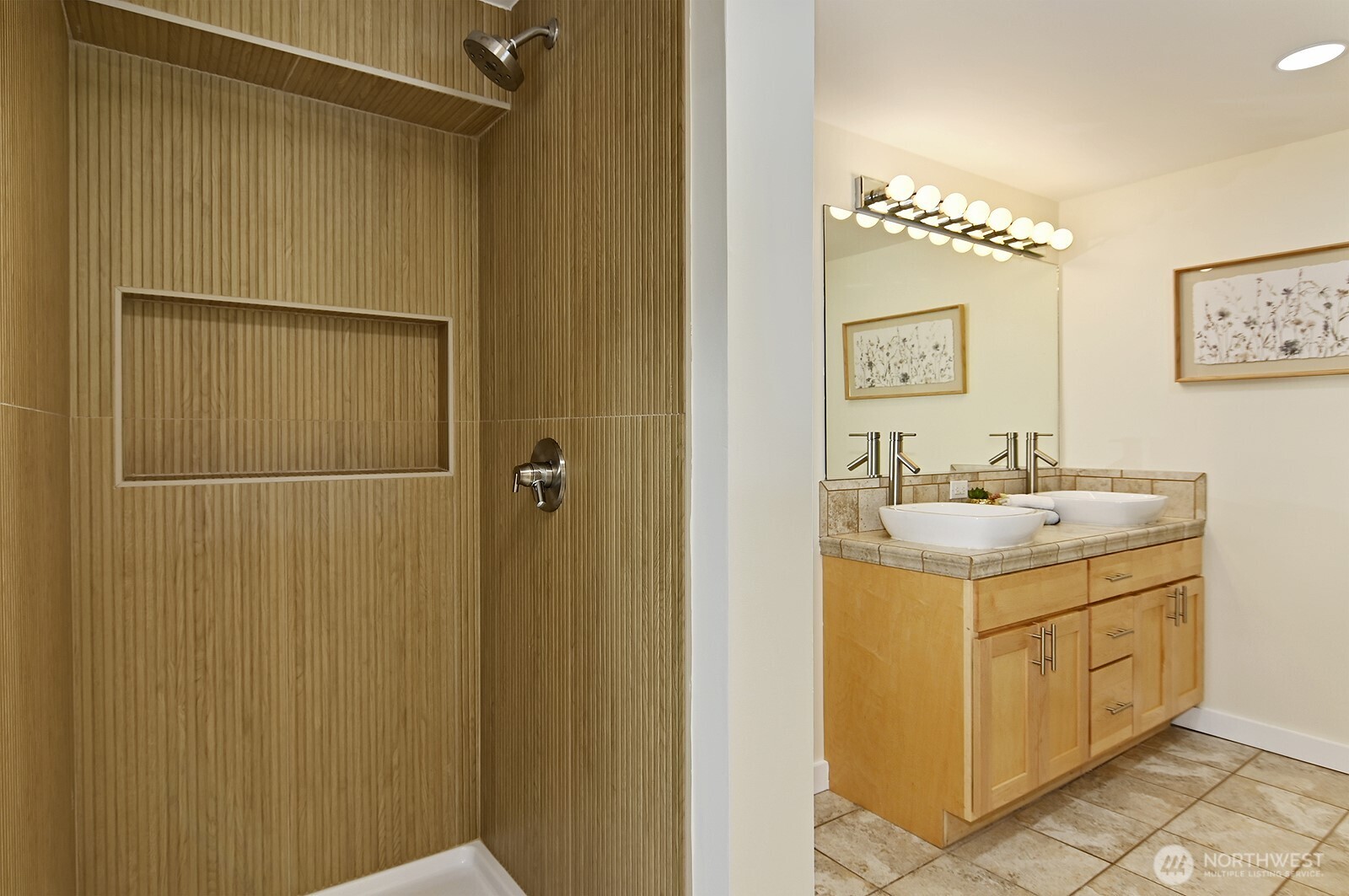 17221 Palatine Avenue N