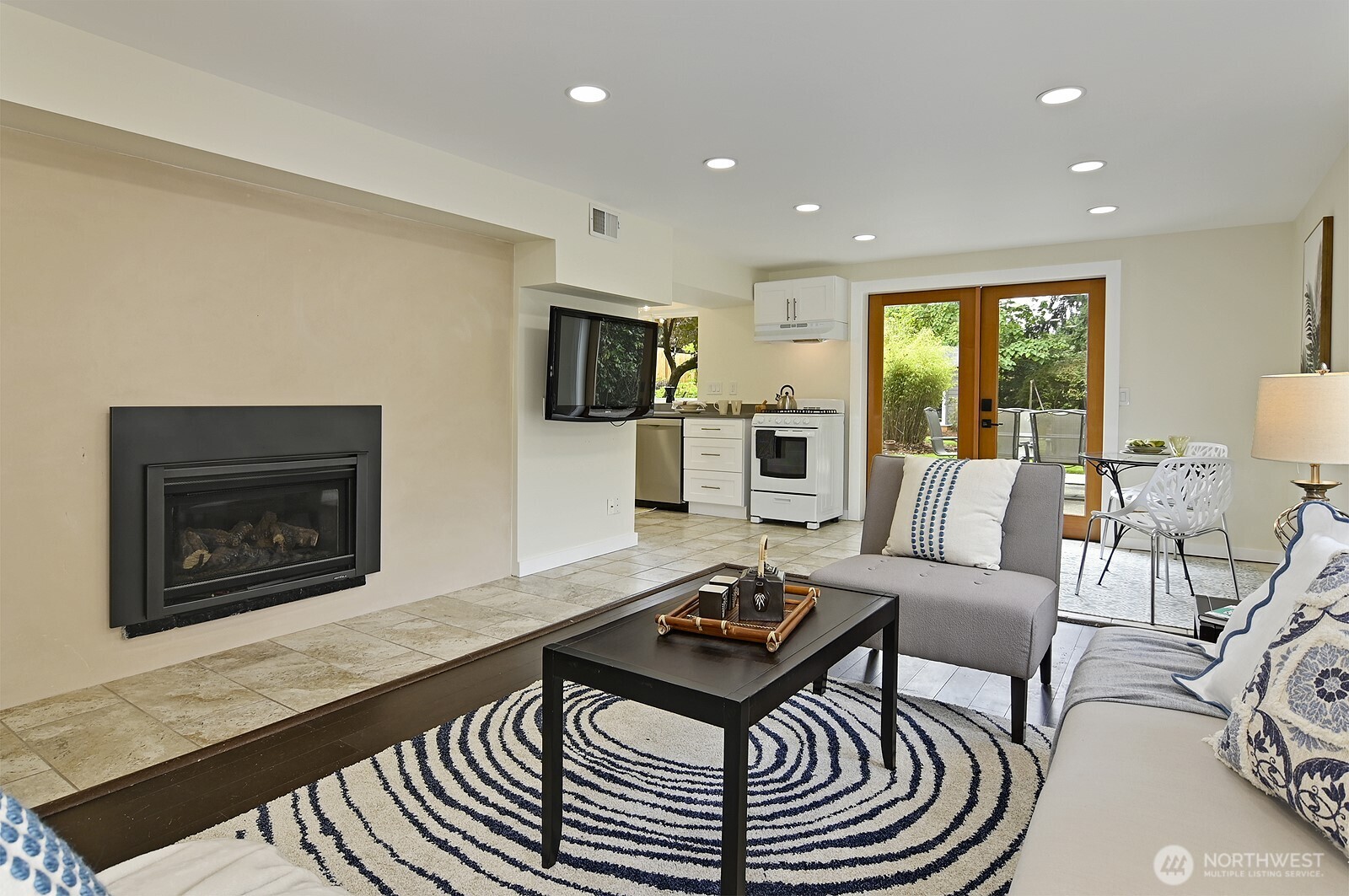 17221 Palatine Avenue N