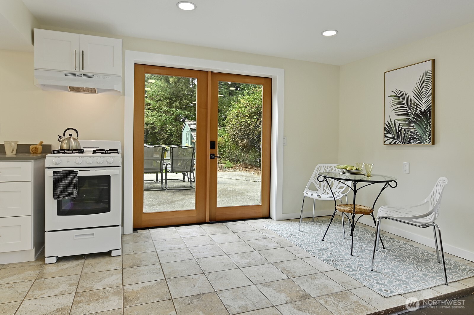 17221 Palatine Avenue N