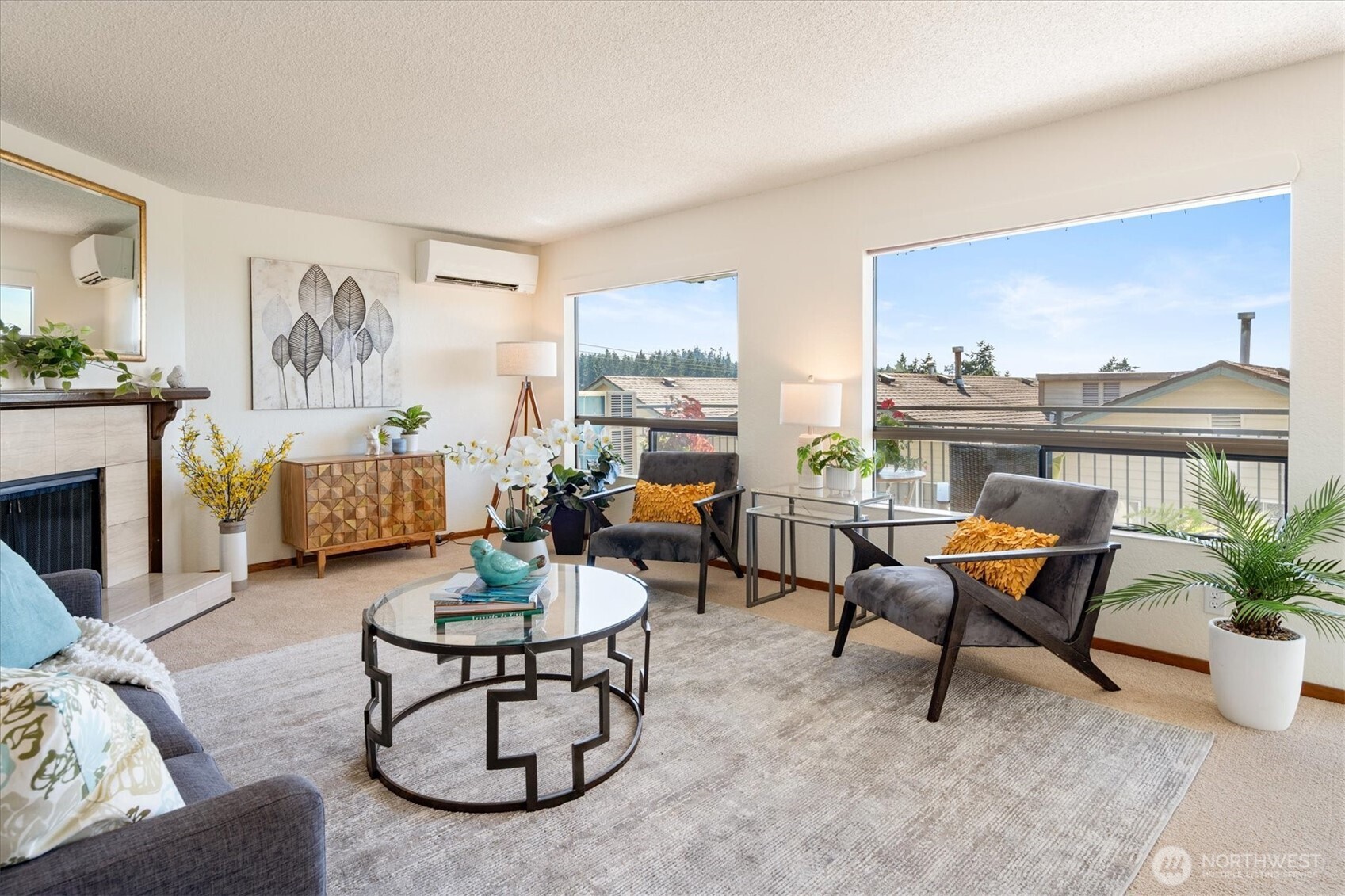 535 Walnut Street Unit: 202