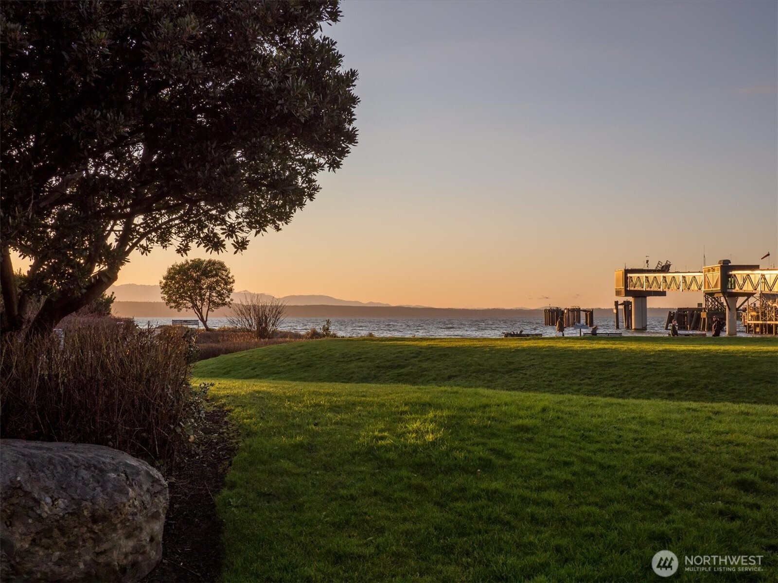 535 Walnut Street Unit: 202