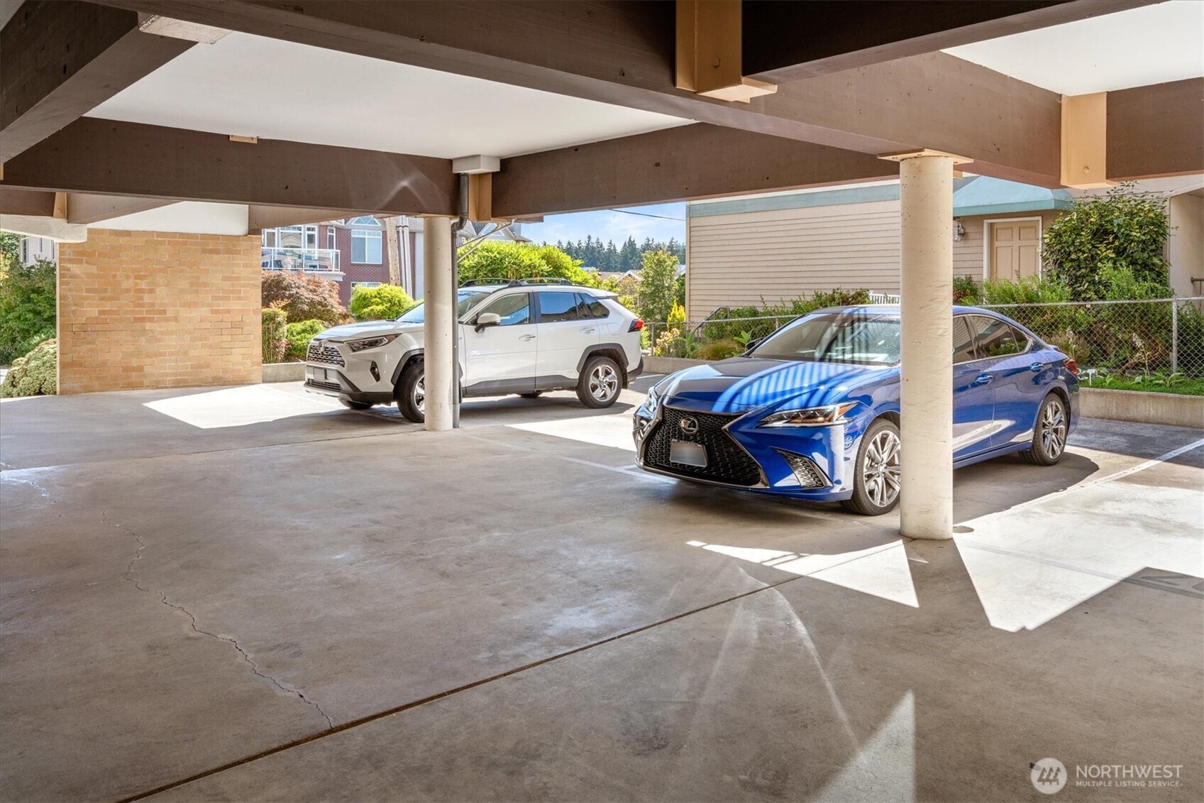 535 Walnut Street Unit: 202