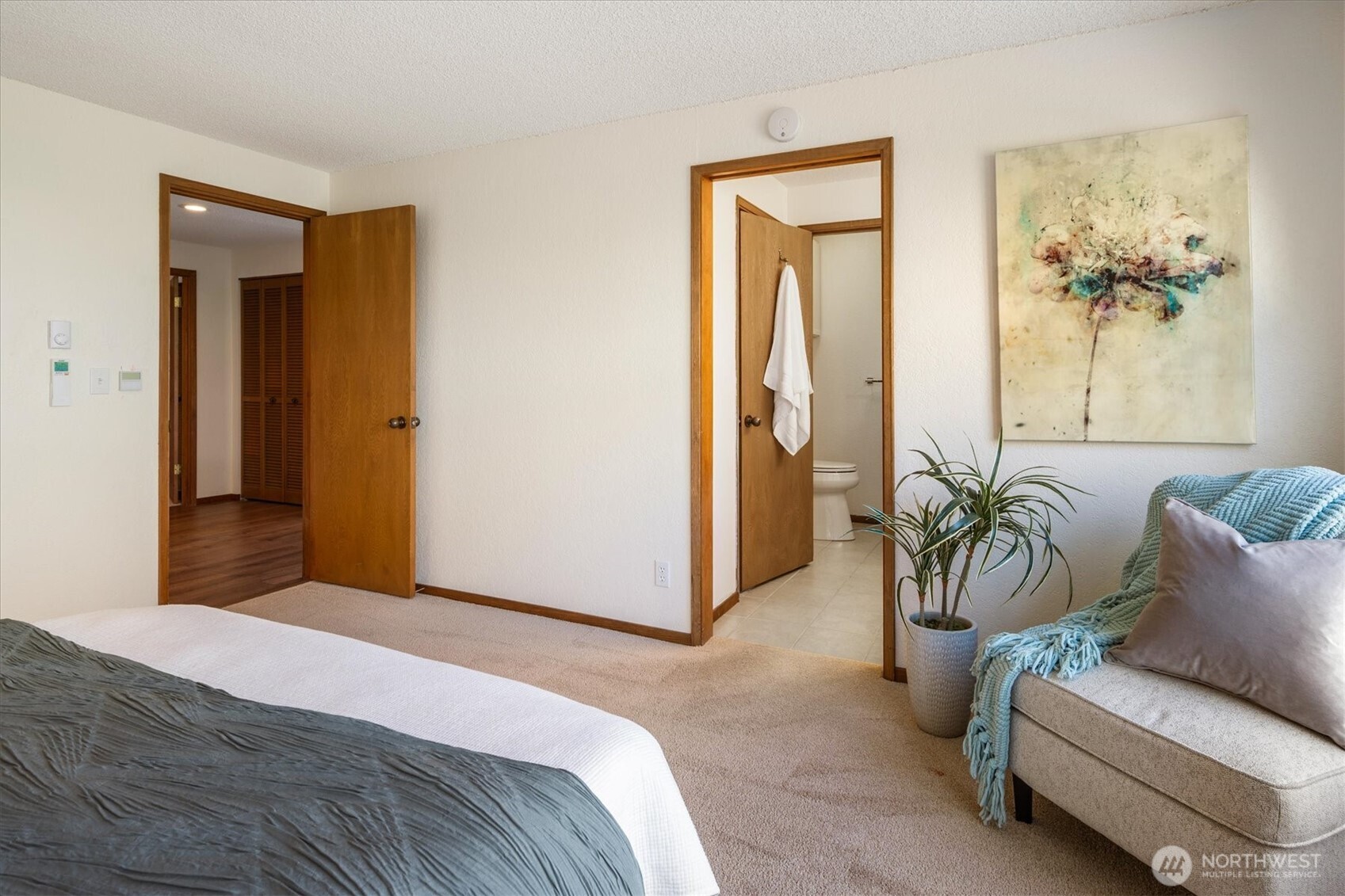 535 Walnut Street Unit: 202